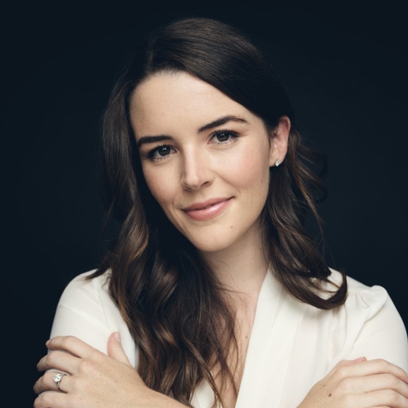 Headshot Catherine Licari