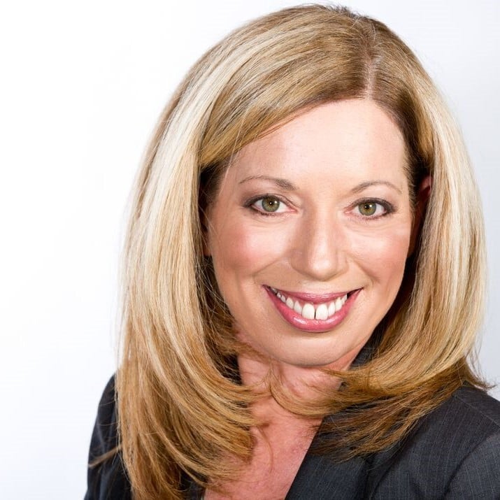 Headshot Nicola Corzine